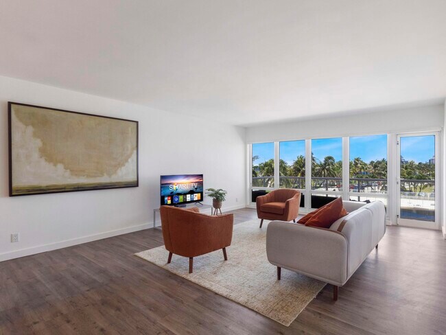 Building Photo - 111 N Pompano Beach Blvd