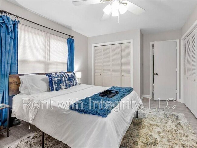 Building Photo - 1835 Portland Ave