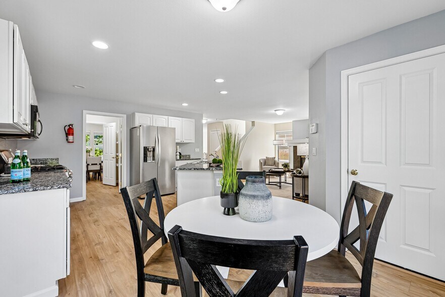 Building Photo - 22754 NE 94th Way