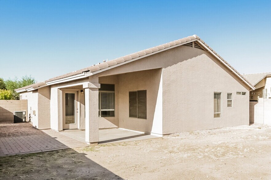 Building Photo - 13324 W Maui Ln
