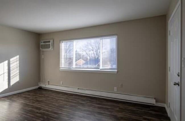 Building Photo - 1778 Goddard Rd