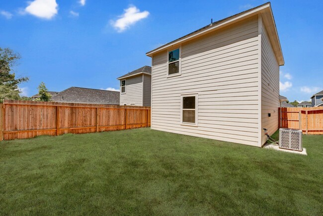 Building Photo - Newly built home in Conroe!