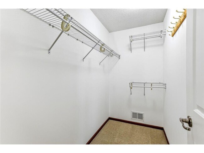 Building Photo - 15655 60th Ave N