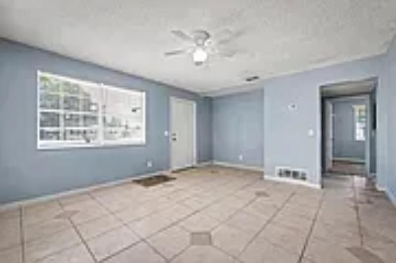 Building Photo - 9504 Waynesboro Ave