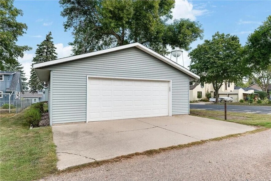 2 Car Garage - 353 E Main St