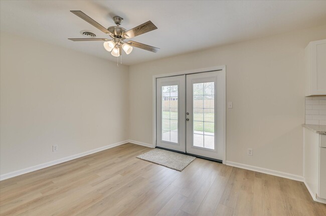 Building Photo - 143 Woodland Dr