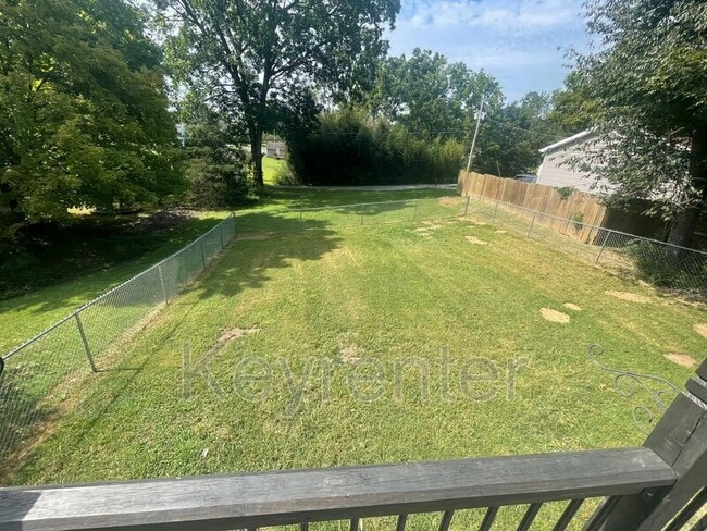 Building Photo - 107 Miranda Way