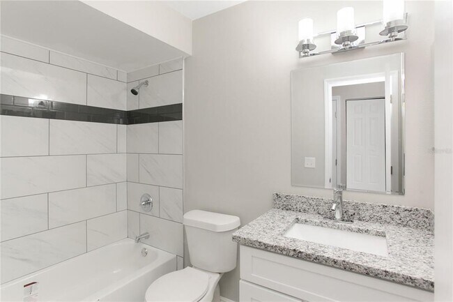 Building Photo - 1022 Norwood Dr