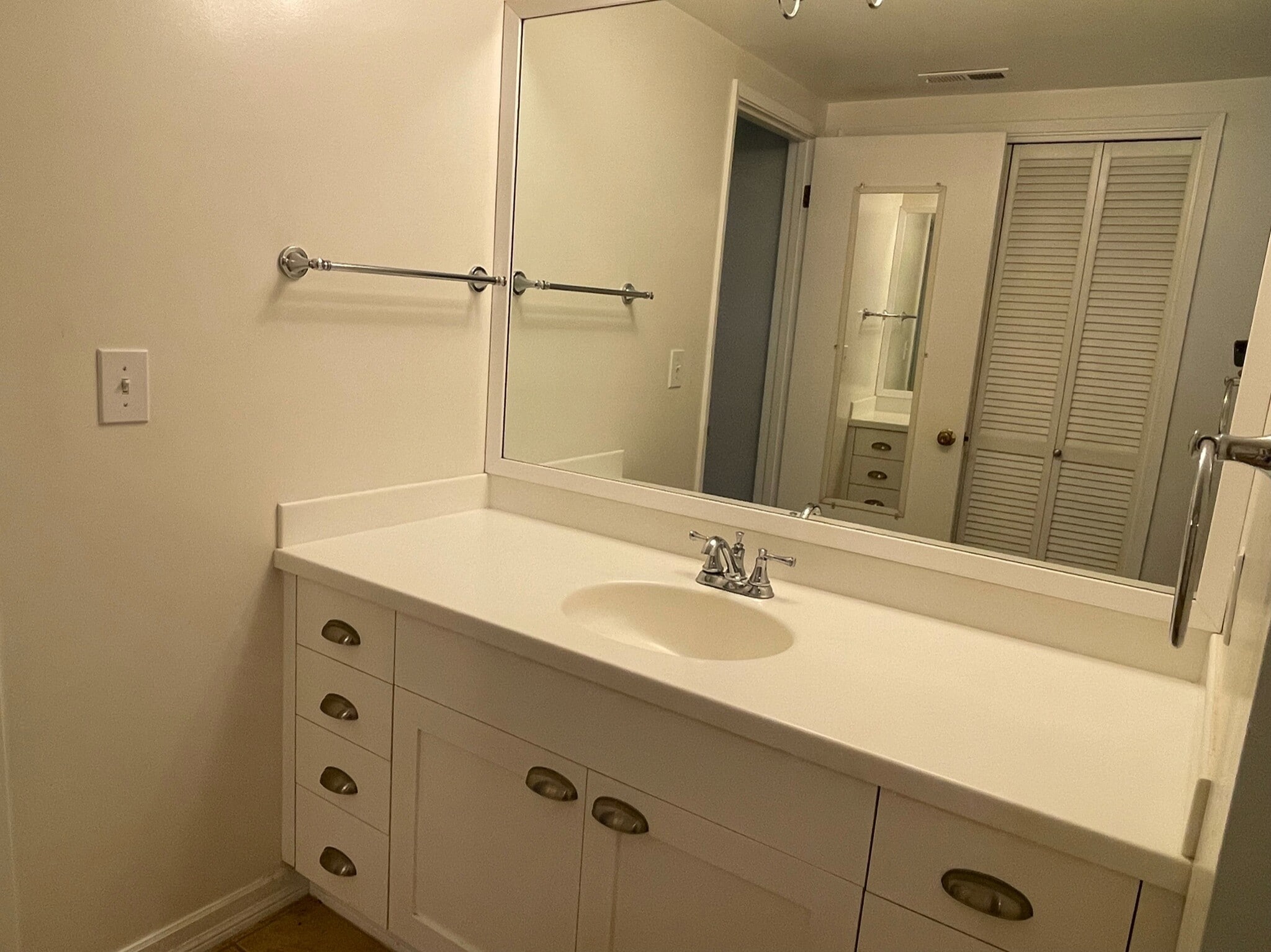 Master Bath - 1524 Pacific Ave