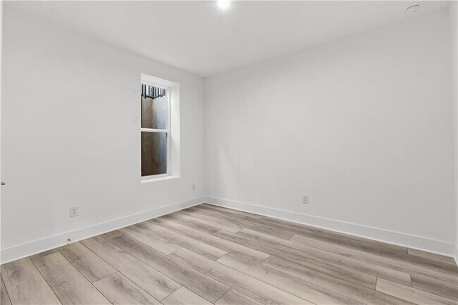 Building Photo - 517 Motivation Cir NW