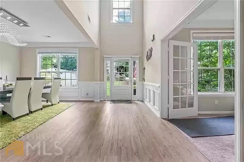 Building Photo - Room in House on Weller Tr NE