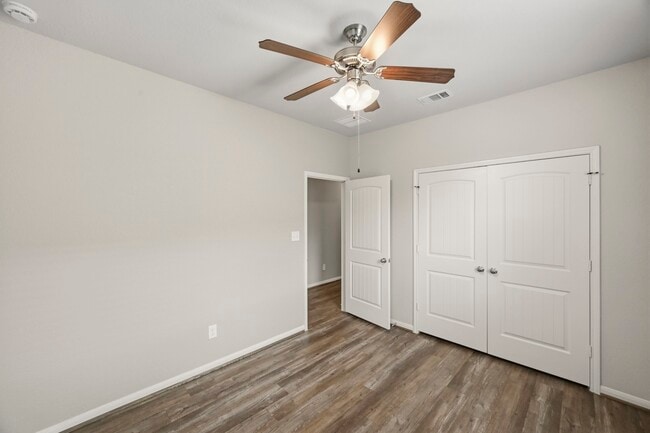 Building Photo - 14739 Sweetwater Dr