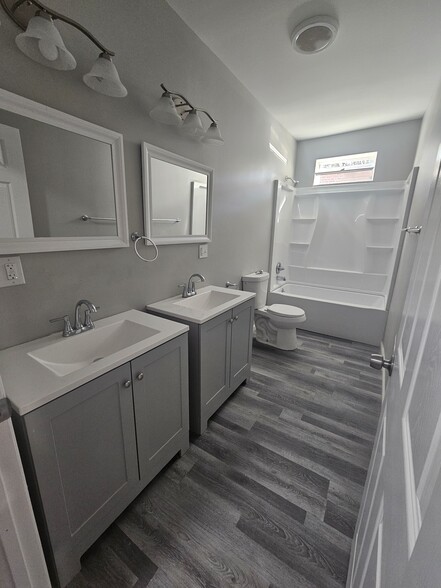 Building Photo - 2212 N 6th St