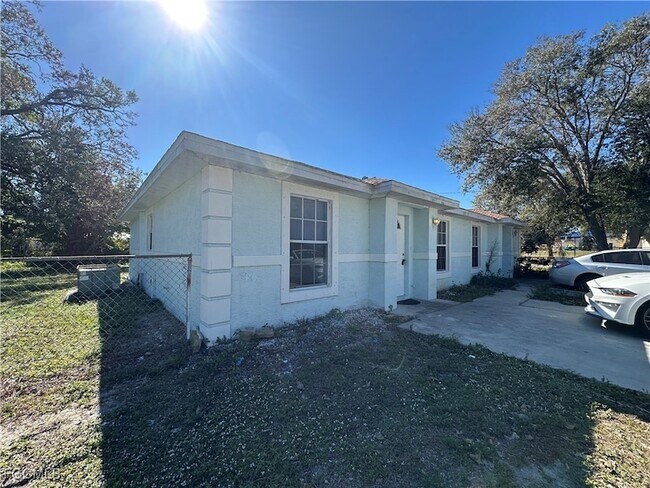 Building Photo - 3120 Economy St