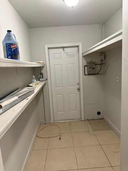 Building Photo - 14065 NE 16th Ave