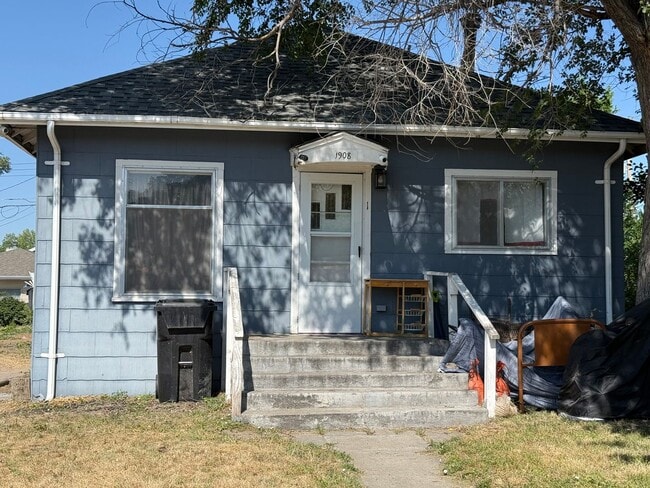 Building Photo - 1908 3rd Ave