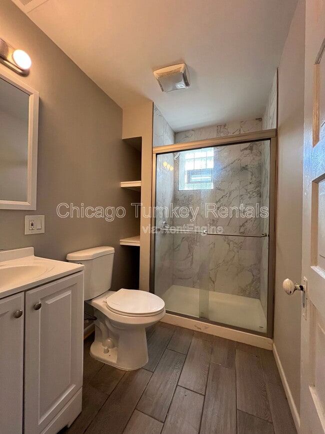 Building Photo - 2320 W 23rd St