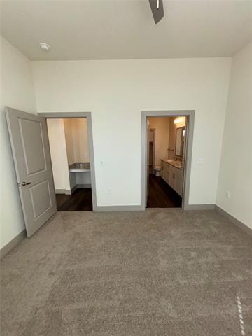 Building Photo - 2036 Oak Grove Ln