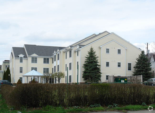 Building Photo - Shenandoah Village