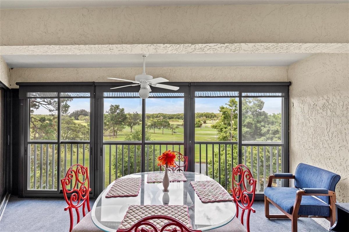 Building Photo - 1942 Golf View Dr