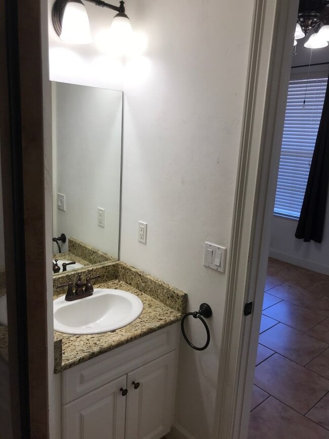 Building Photo - Jackson Square - 2 Bedroom, 2 Bathroom Condo
