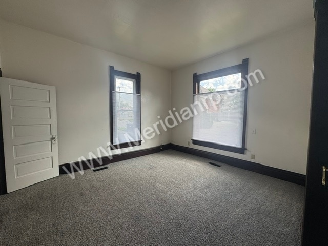 Building Photo - 457 Nussbaum Ave