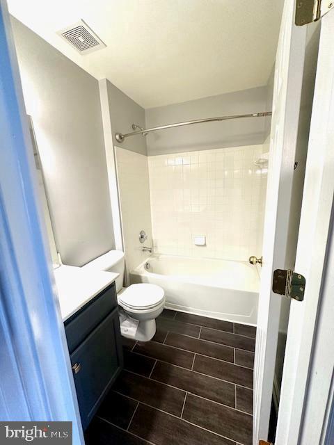 Building Photo - 9840 Cheshire Ridge Cir