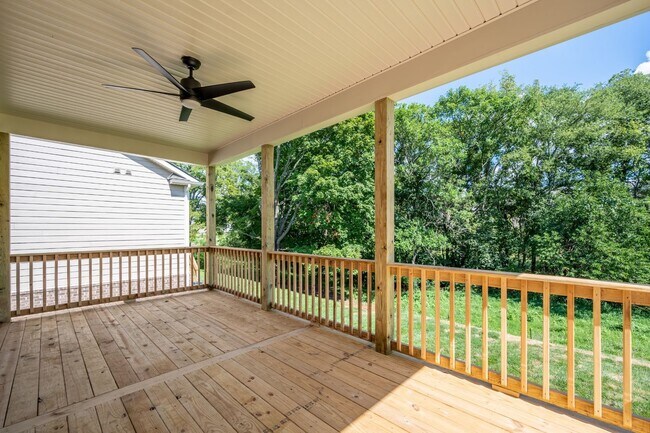Building Photo - **LIKE NEW, EXECUTIVE HOME IN SOUGHT-AFTER LADD PARK NEIGHBORHOOD, FRANKLIN, TN**