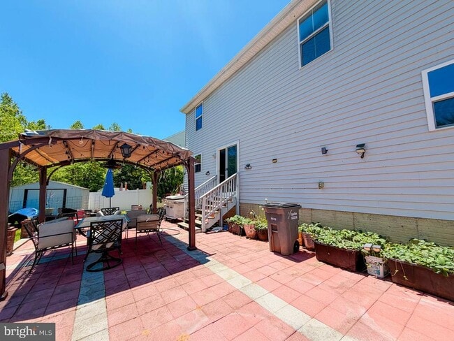 Building Photo - 18133 Scenic Creek Ln