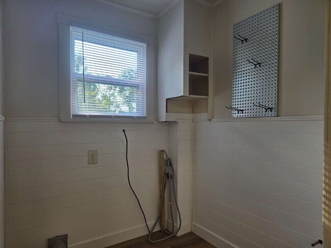 Building Photo - Room to Roam — Updated 2 Bed with Huge Yard & 2-Car Garage