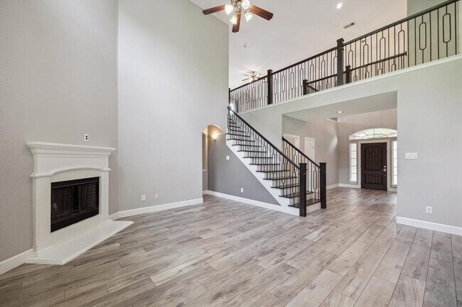 Building Photo - 166 W Heritage Mill Cir