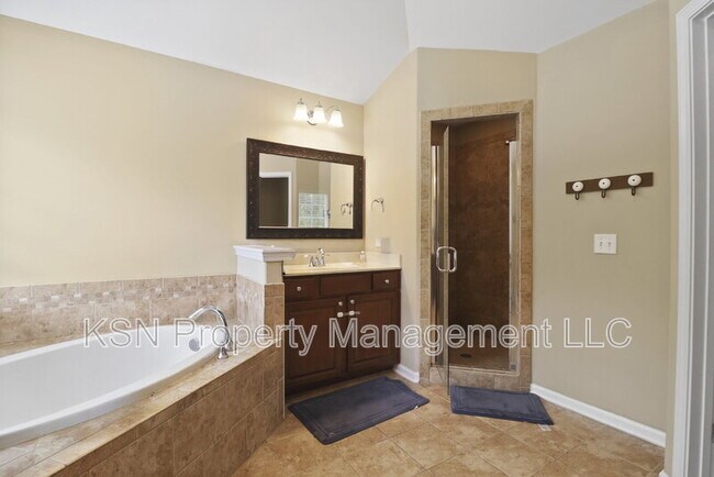 Building Photo - 144 Tahoe Dr