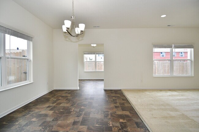 Building Photo - Spacious 5-bedroom, 3 full bath home in the Greenwood/Clark Pleasant area