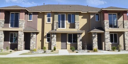 Building Photo - Coming Soon!!  Town-home in Alamo Square!