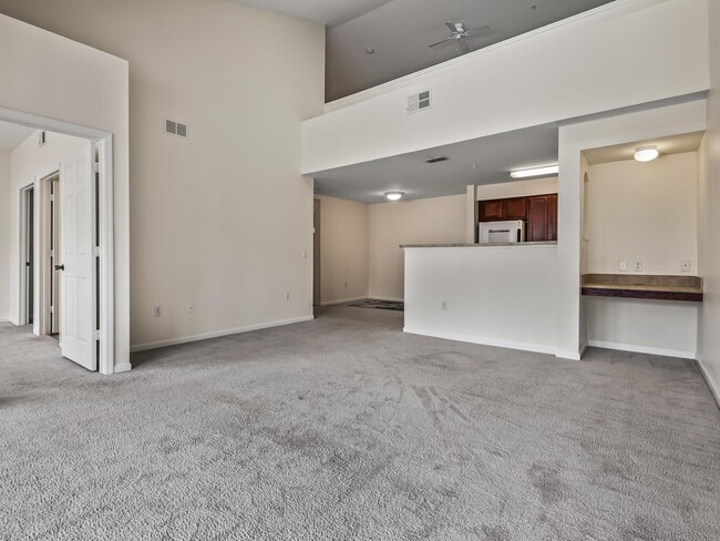 Building Photo - 2801 Chancellorsville Dr