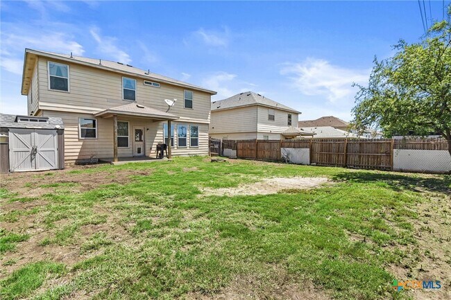 Building Photo - 202 W Gemini Ln