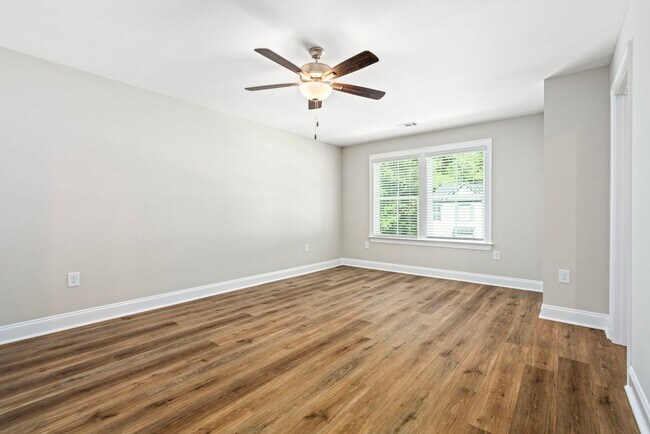 Building Photo - 900 Winslow Ct