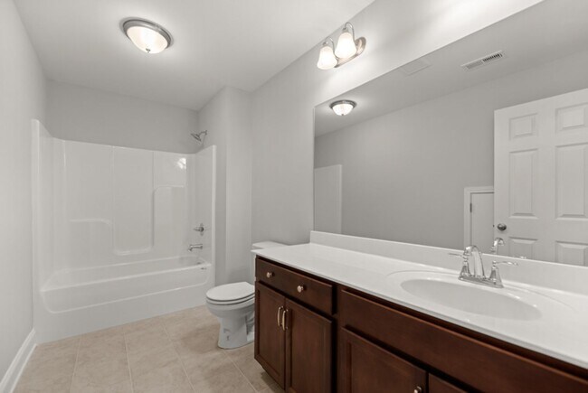Building Photo - Spacious Home with Loft & 2-Car Garage in Prime Location in Hardin Valley school district!