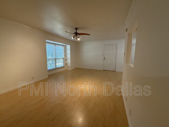 Building Photo - 7904 Royal Ln