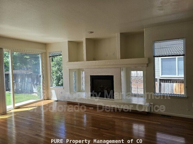 Building Photo - 1298 Braewood Ave