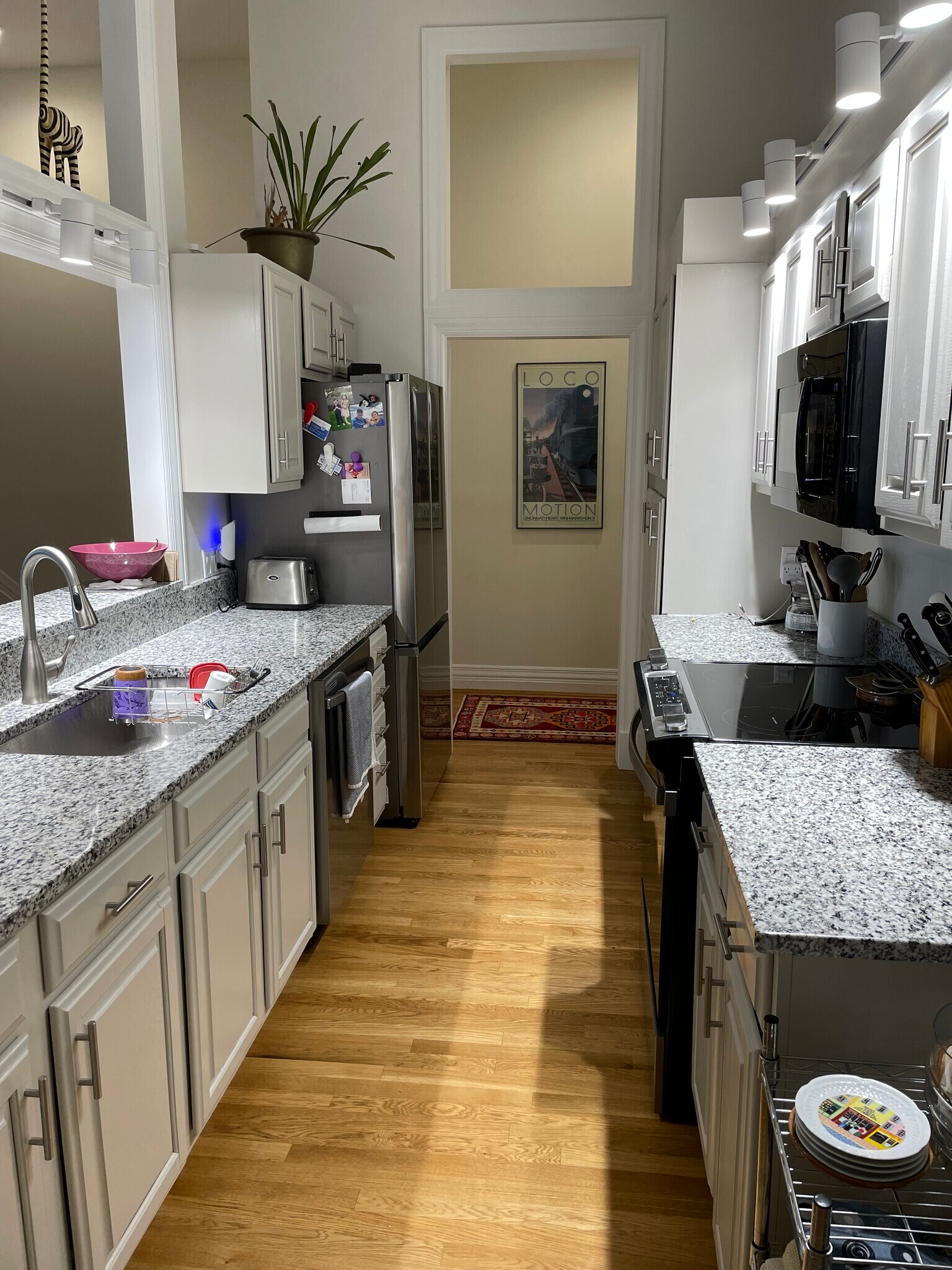 Kit - 225 Riverside Dr