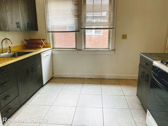 Building Photo - 3 br, 1 bath House - 5716 Beacon Street