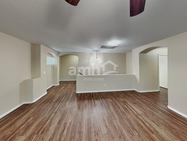 Building Photo - 14954 W Charter Oak Rd