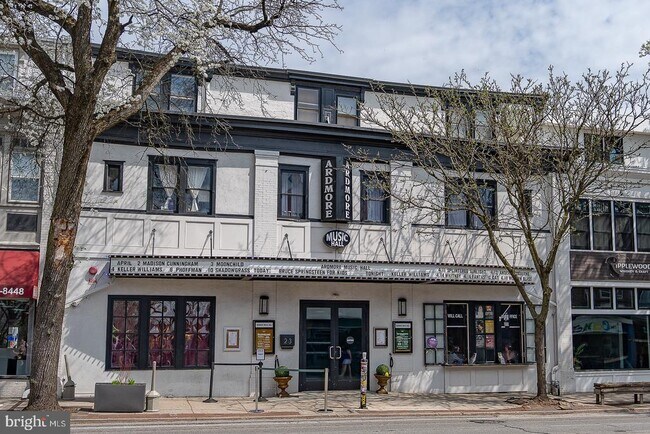 Building Photo - 22 Ardmore Ave