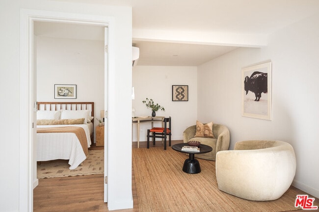 Building Photo - 784 Elmira St