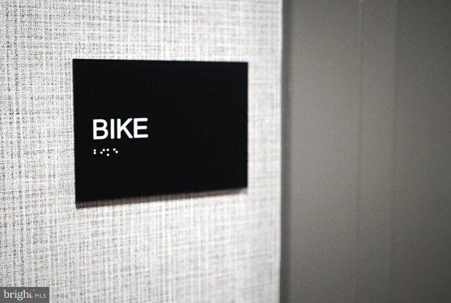 Building Photo - 1208 M St NW