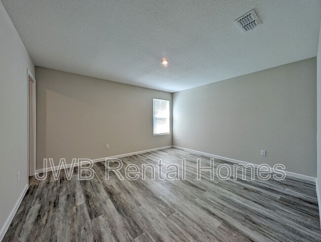 Building Photo - 2058 Frank E Ave