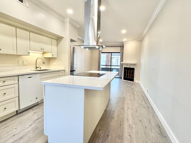 Building Photo - 1856 Tradan Dr
