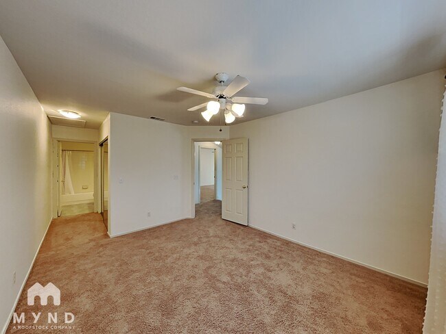 Building Photo - 8042 Laurena Ave
