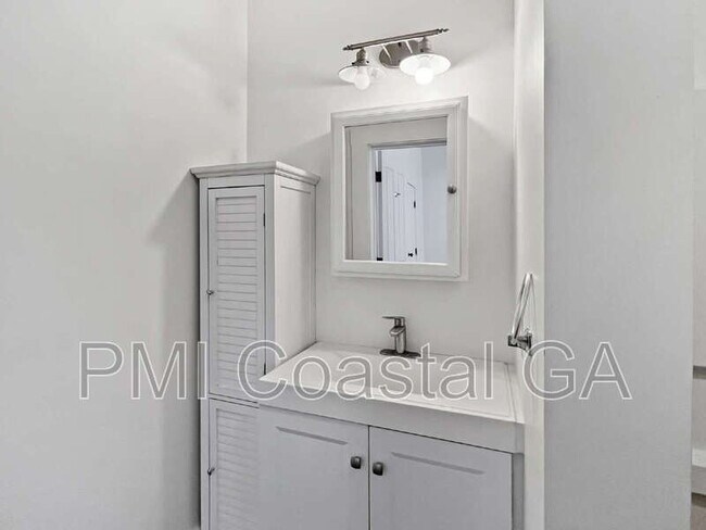 Building Photo - 1313 Whitaker St